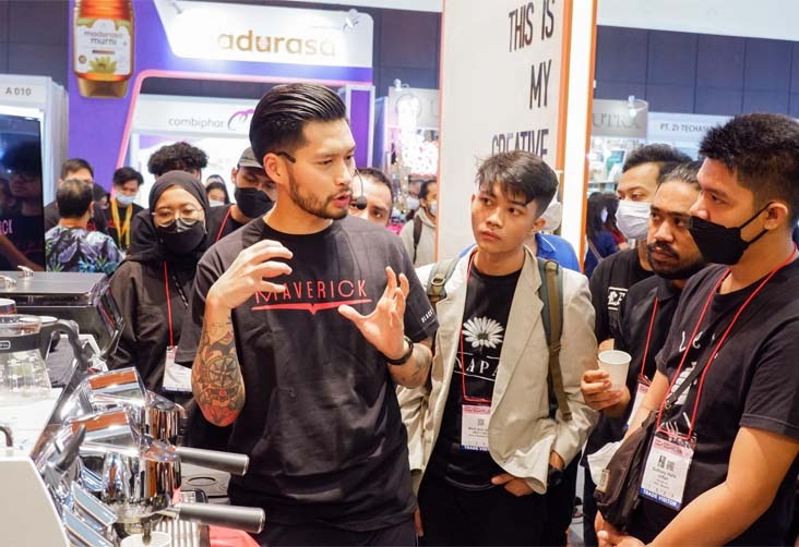 Roadshow Maverick dan New Mythos Surabaya